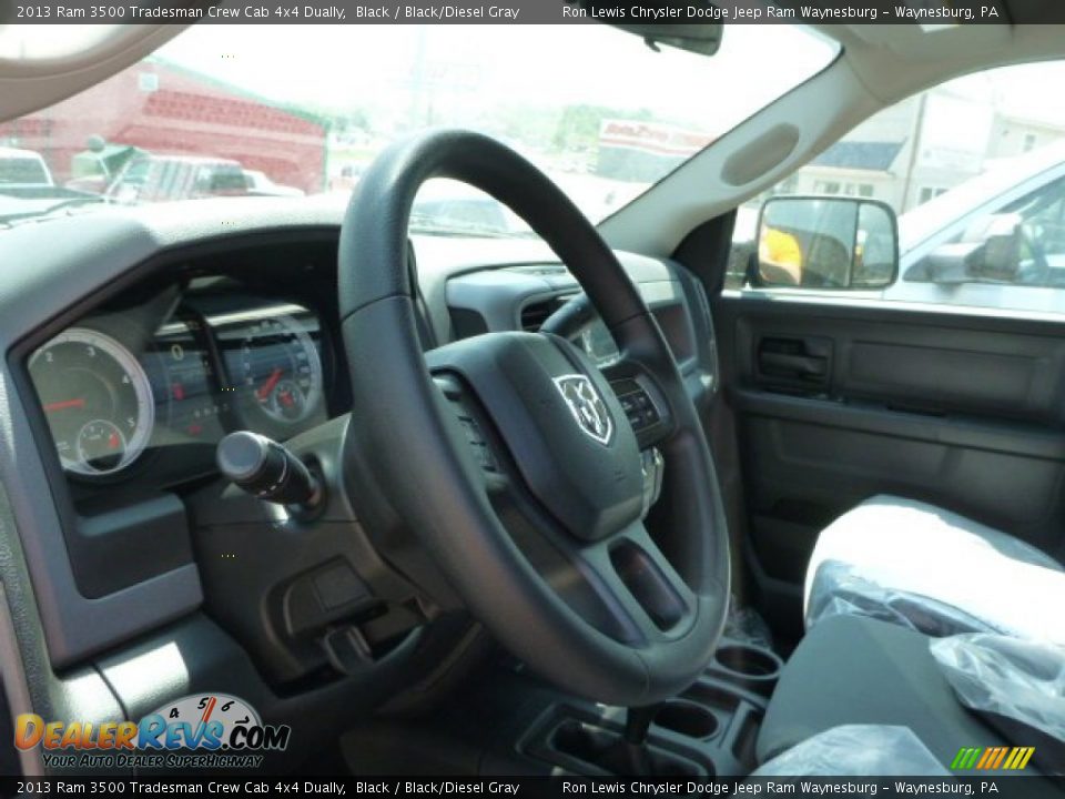 2013 Ram 3500 Tradesman Crew Cab 4x4 Dually Black / Black/Diesel Gray Photo #16