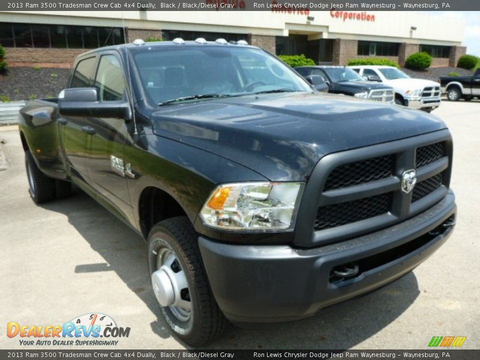 2013 Ram 3500 Tradesman Crew Cab 4x4 Dually Black / Black/Diesel Gray Photo #8