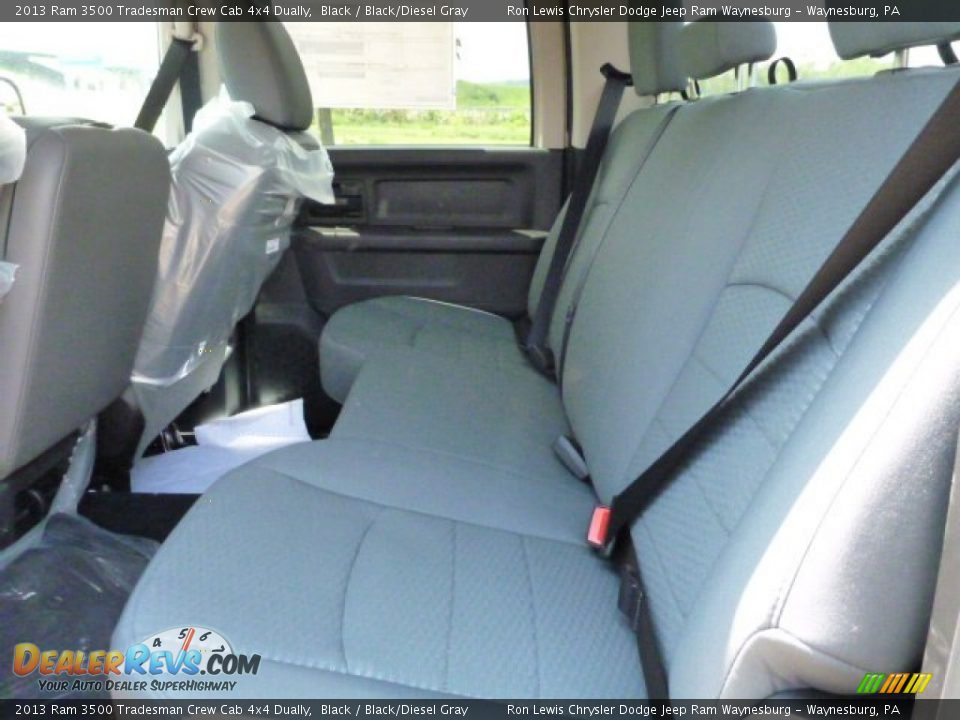2013 Ram 3500 Tradesman Crew Cab 4x4 Dually Black / Black/Diesel Gray Photo #12
