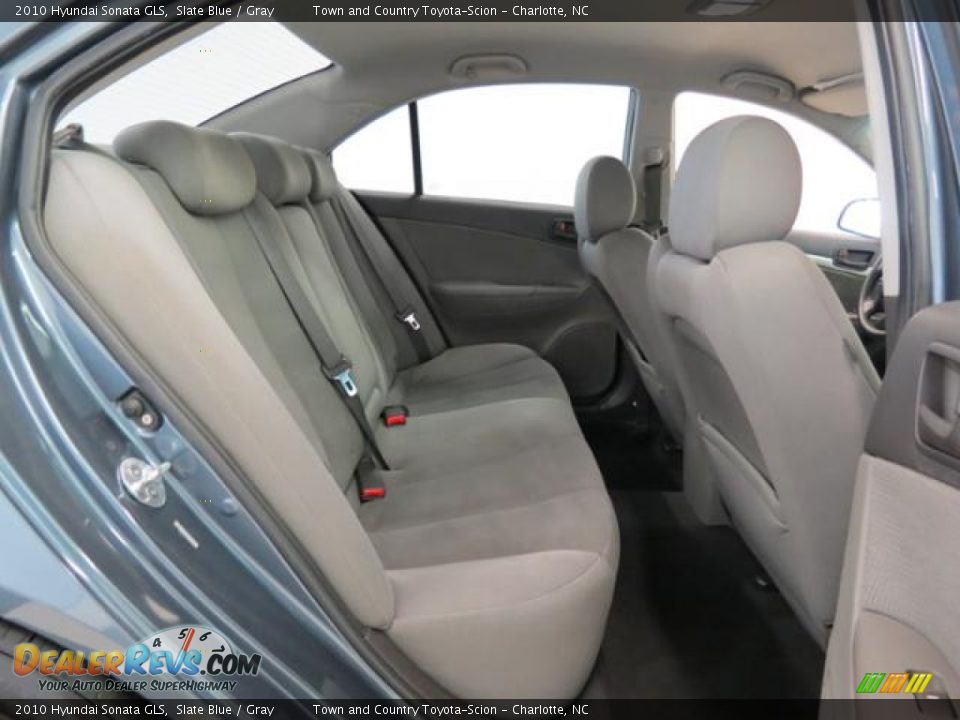 Rear Seat of 2010 Hyundai Sonata GLS Photo #24