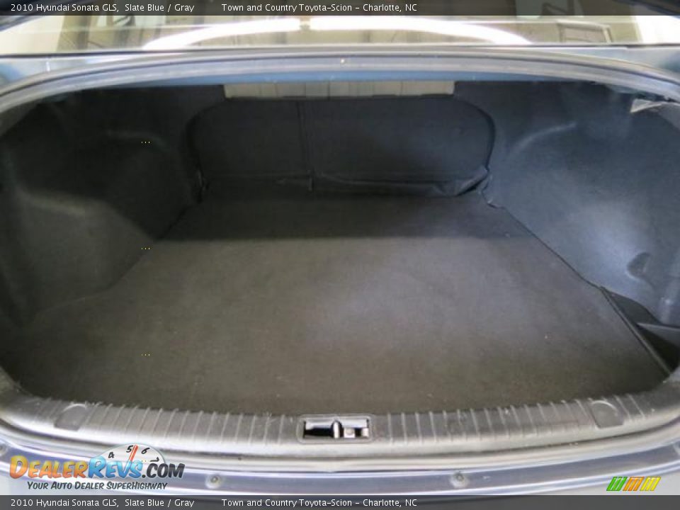 2010 Hyundai Sonata GLS Trunk Photo #26