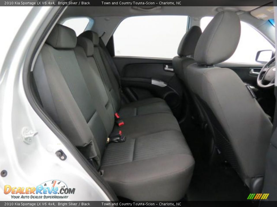 2010 Kia Sportage LX V6 4x4 Bright Silver / Black Photo #23
