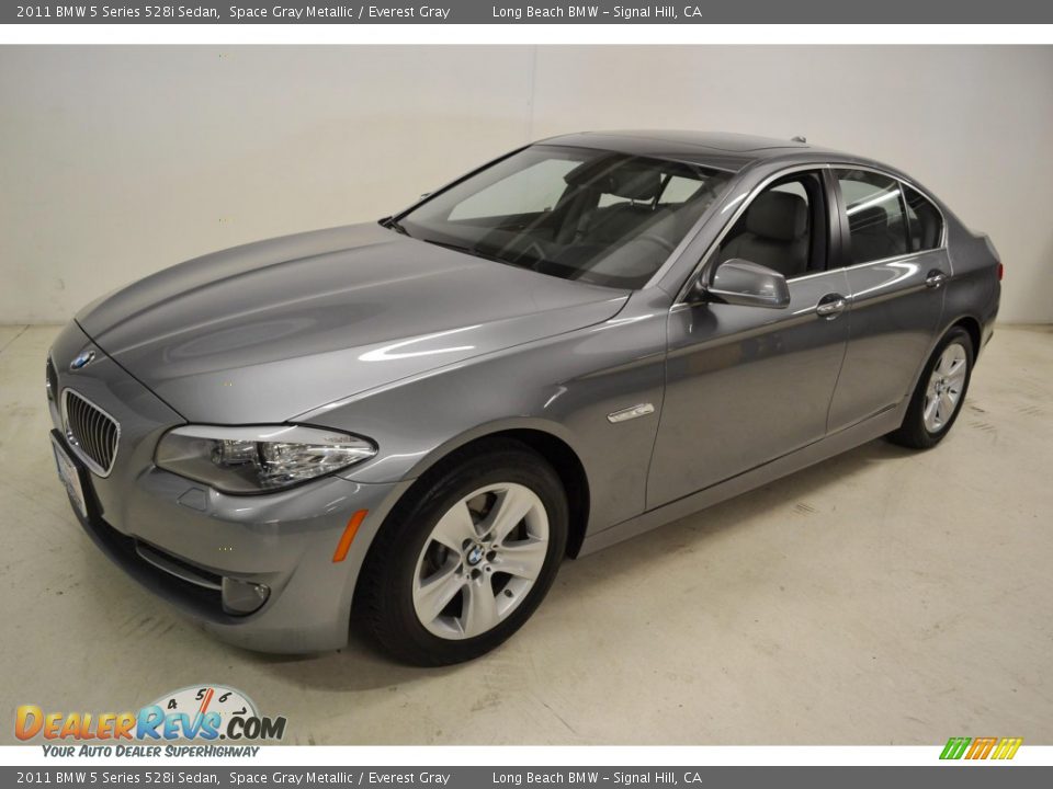 2011 BMW 5 Series 528i Sedan Space Gray Metallic / Everest Gray Photo #5
