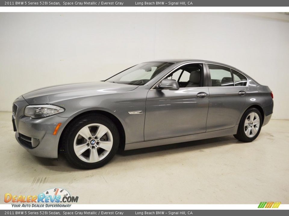 Space Gray Metallic 2011 BMW 5 Series 528i Sedan Photo #6