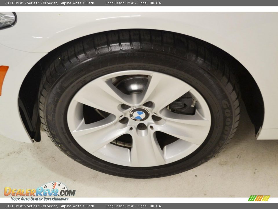 2011 BMW 5 Series 528i Sedan Alpine White / Black Photo #7