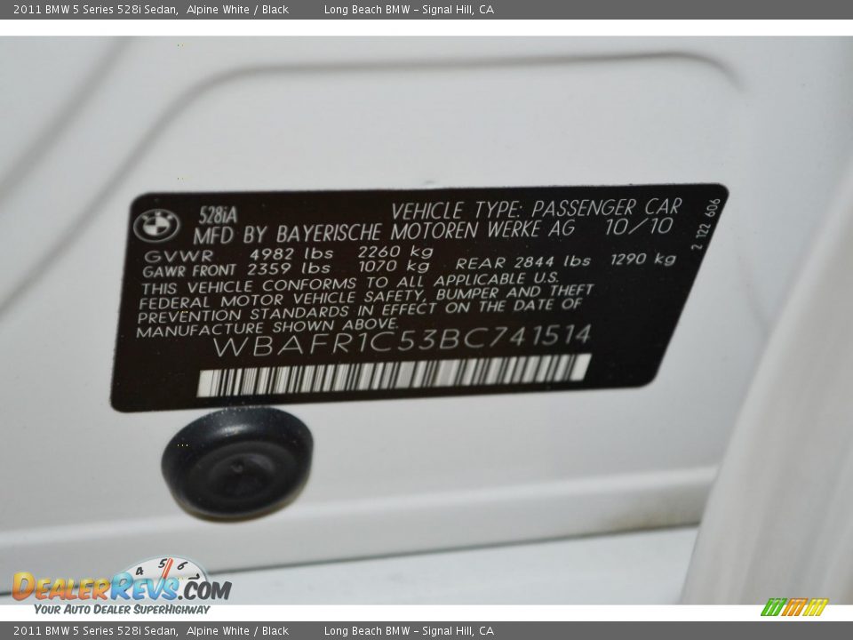 2011 BMW 5 Series 528i Sedan Alpine White / Black Photo #8