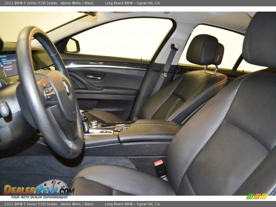 2011 BMW 5 Series 528i Sedan Alpine White / Black Photo #10