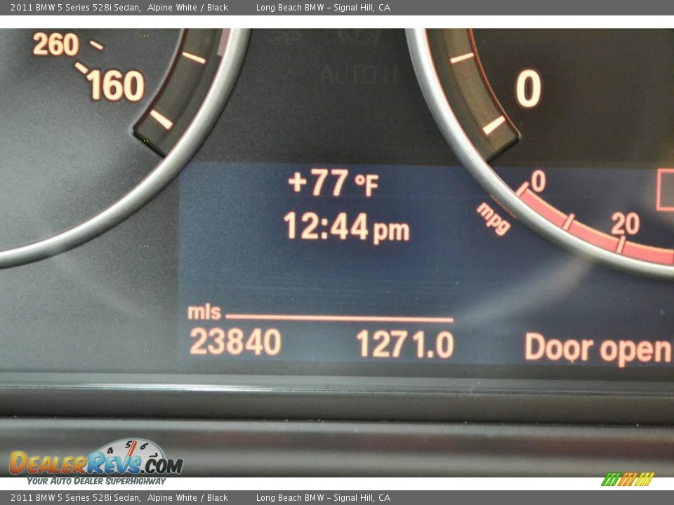2011 BMW 5 Series 528i Sedan Alpine White / Black Photo #17