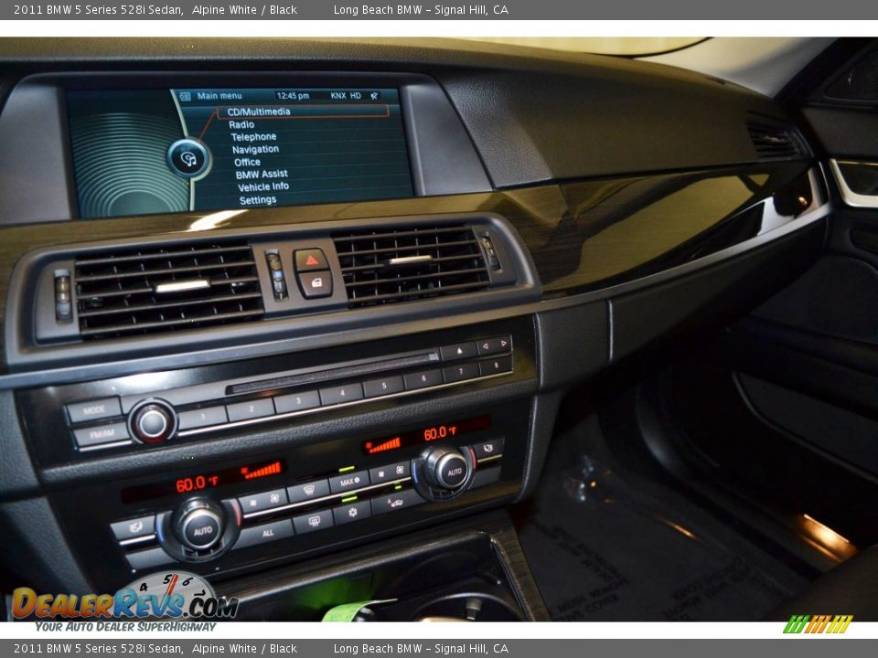2011 BMW 5 Series 528i Sedan Alpine White / Black Photo #22