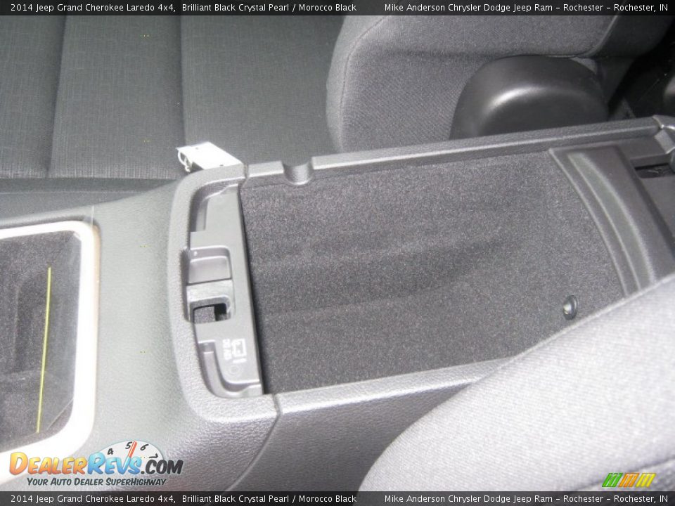 2014 Jeep Grand Cherokee Laredo 4x4 Brilliant Black Crystal Pearl / Morocco Black Photo #11