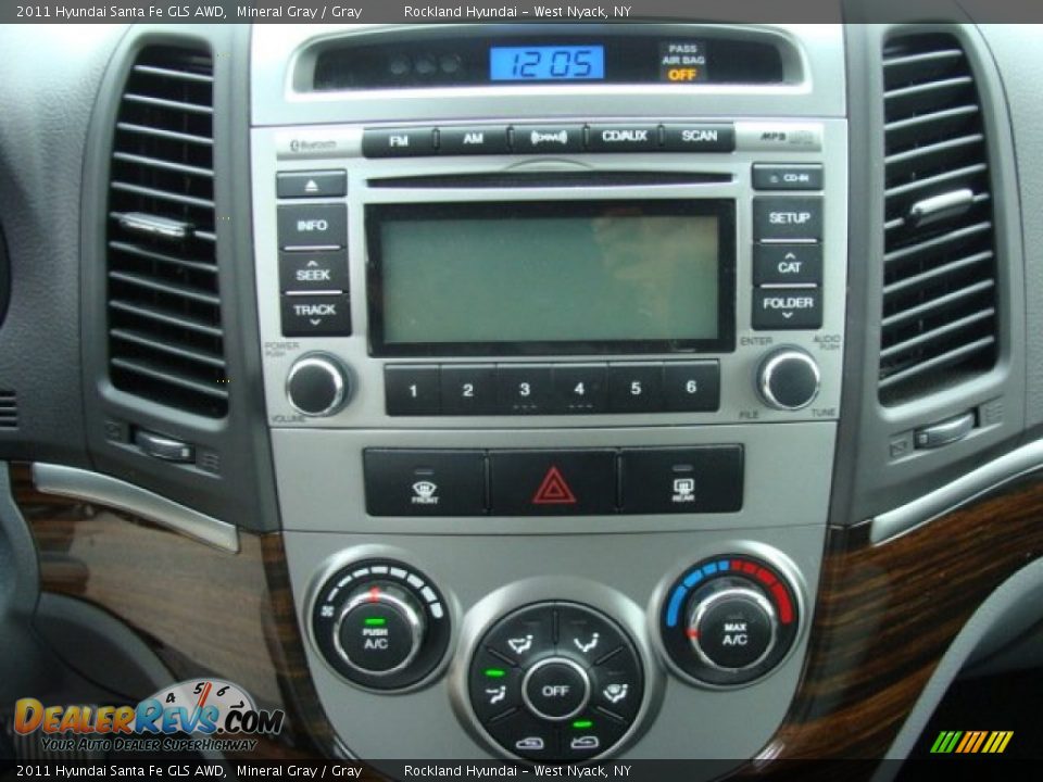 2011 Hyundai Santa Fe GLS AWD Mineral Gray / Gray Photo #17