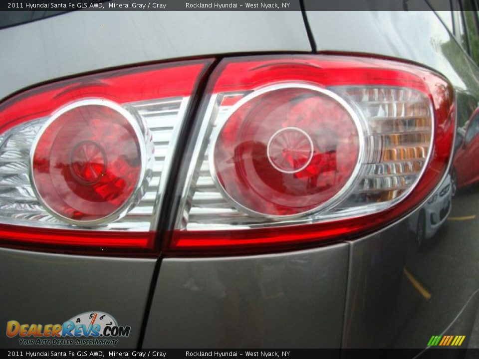 2011 Hyundai Santa Fe GLS AWD Mineral Gray / Gray Photo #22