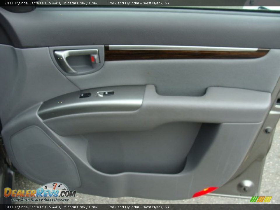 2011 Hyundai Santa Fe GLS AWD Mineral Gray / Gray Photo #24