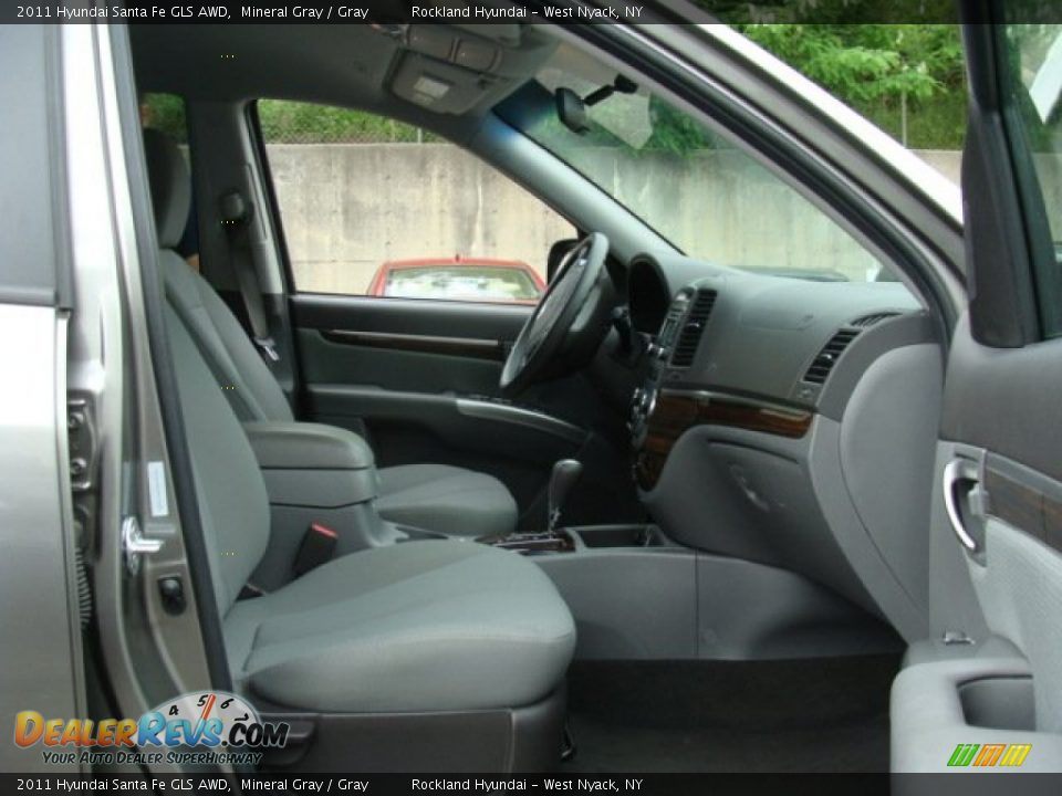 2011 Hyundai Santa Fe GLS AWD Mineral Gray / Gray Photo #26