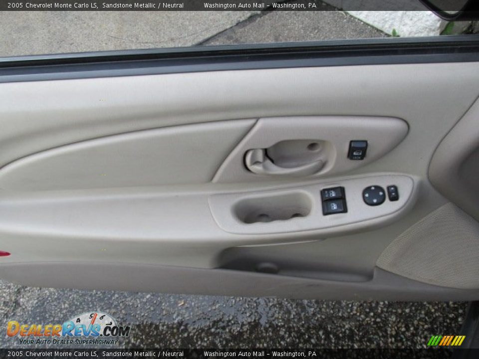 2005 Chevrolet Monte Carlo LS Sandstone Metallic / Neutral Photo #11