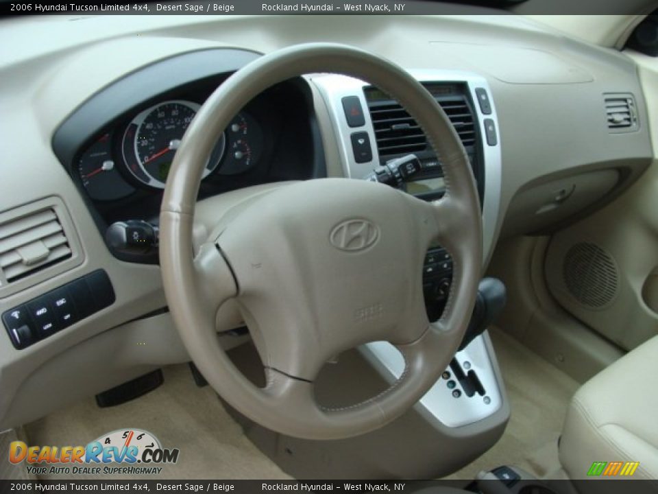 2006 Hyundai Tucson Limited 4x4 Desert Sage / Beige Photo #9