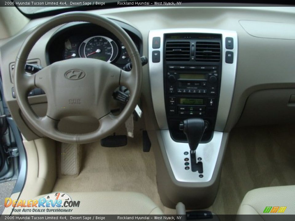 2006 Hyundai Tucson Limited 4x4 Desert Sage / Beige Photo #12
