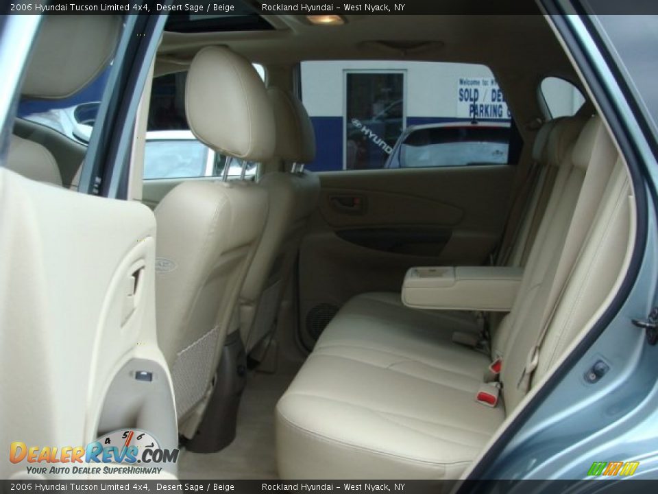 2006 Hyundai Tucson Limited 4x4 Desert Sage / Beige Photo #17