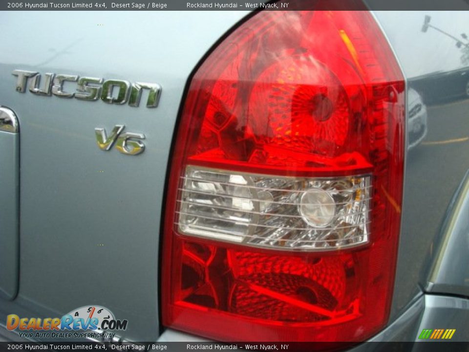2006 Hyundai Tucson Limited 4x4 Desert Sage / Beige Photo #20