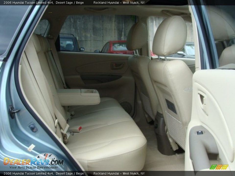 2006 Hyundai Tucson Limited 4x4 Desert Sage / Beige Photo #21