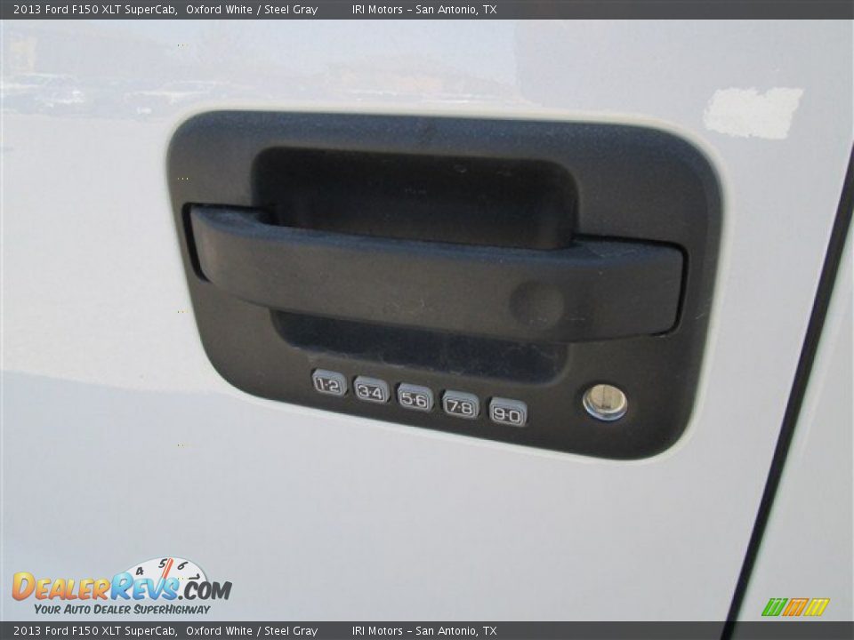 2013 Ford F150 XLT SuperCab Oxford White / Steel Gray Photo #12