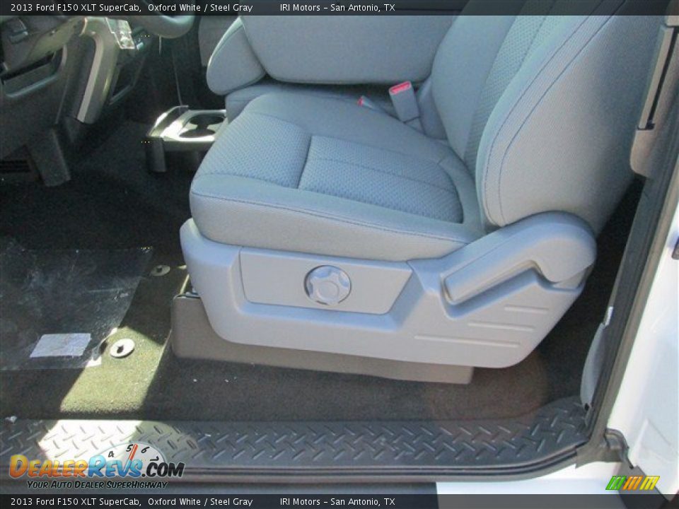 2013 Ford F150 XLT SuperCab Oxford White / Steel Gray Photo #13