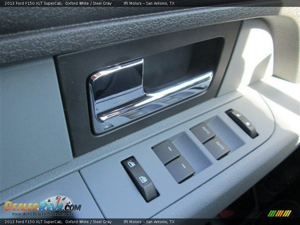 2013 Ford F150 XLT SuperCab Oxford White / Steel Gray Photo #18