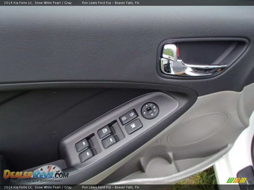 2014 Kia Forte LX Snow White Pearl / Gray Photo #15