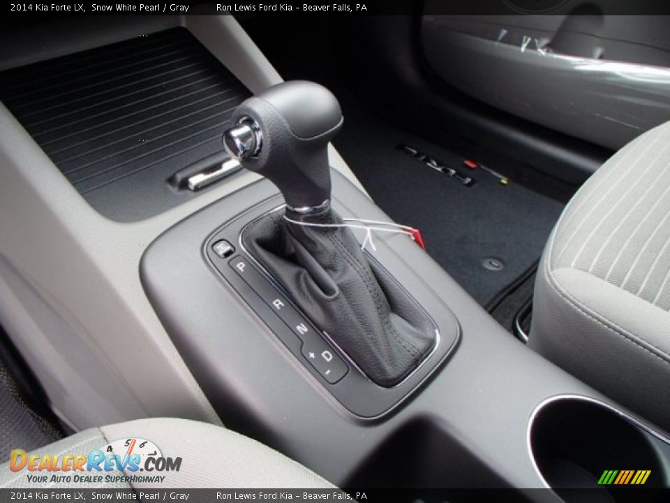 2014 Kia Forte LX Snow White Pearl / Gray Photo #18