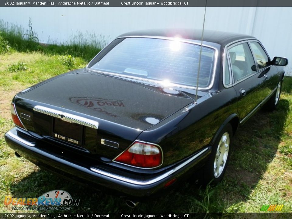 2002 Jaguar XJ Vanden Plas Anthracite Metallic / Oatmeal Photo #4