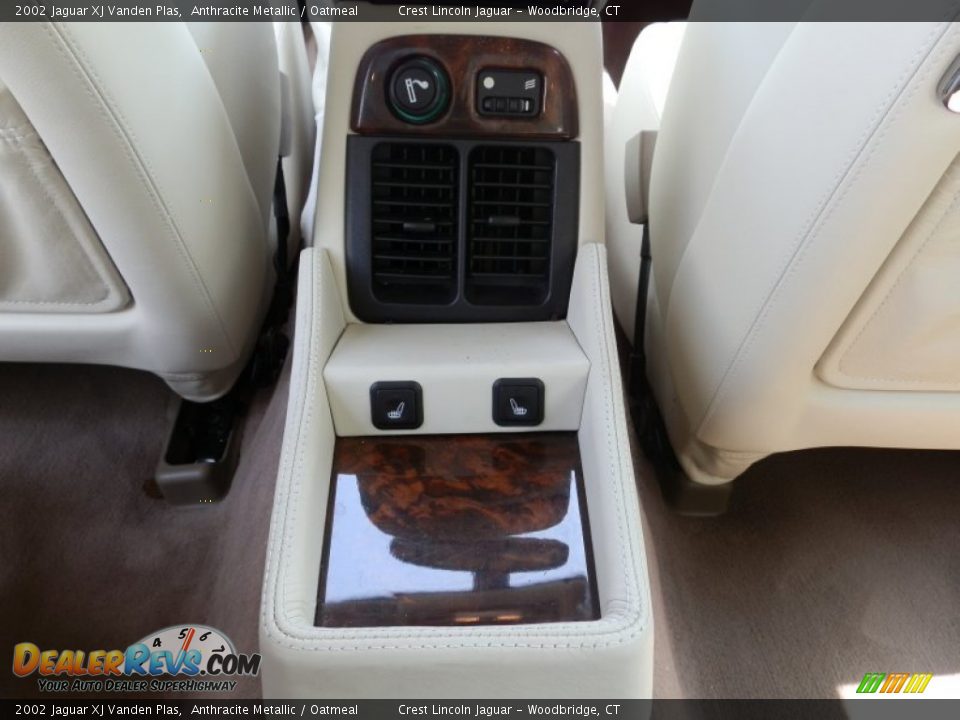 2002 Jaguar XJ Vanden Plas Anthracite Metallic / Oatmeal Photo #13