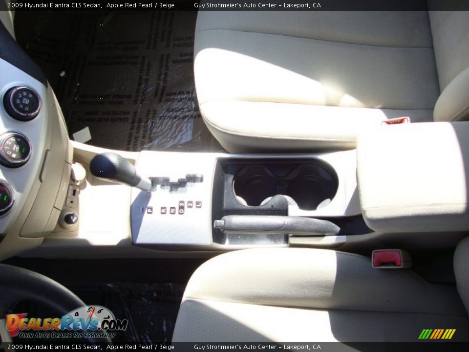 2009 Hyundai Elantra GLS Sedan Apple Red Pearl / Beige Photo #18