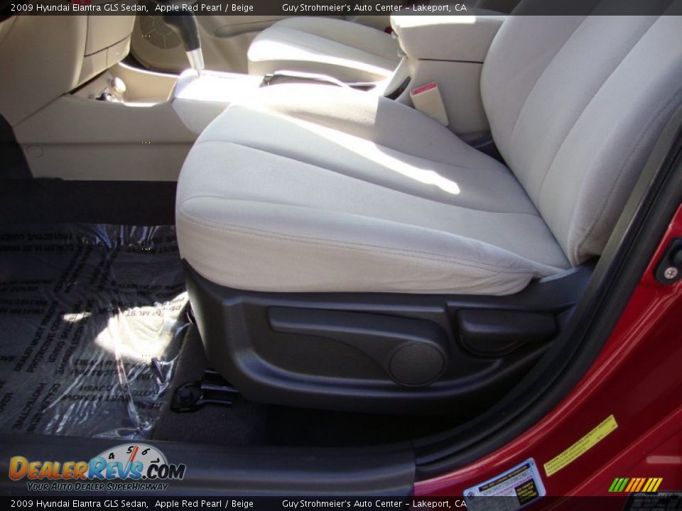 2009 Hyundai Elantra GLS Sedan Apple Red Pearl / Beige Photo #20
