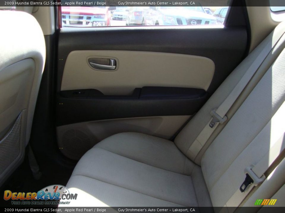 2009 Hyundai Elantra GLS Sedan Apple Red Pearl / Beige Photo #21