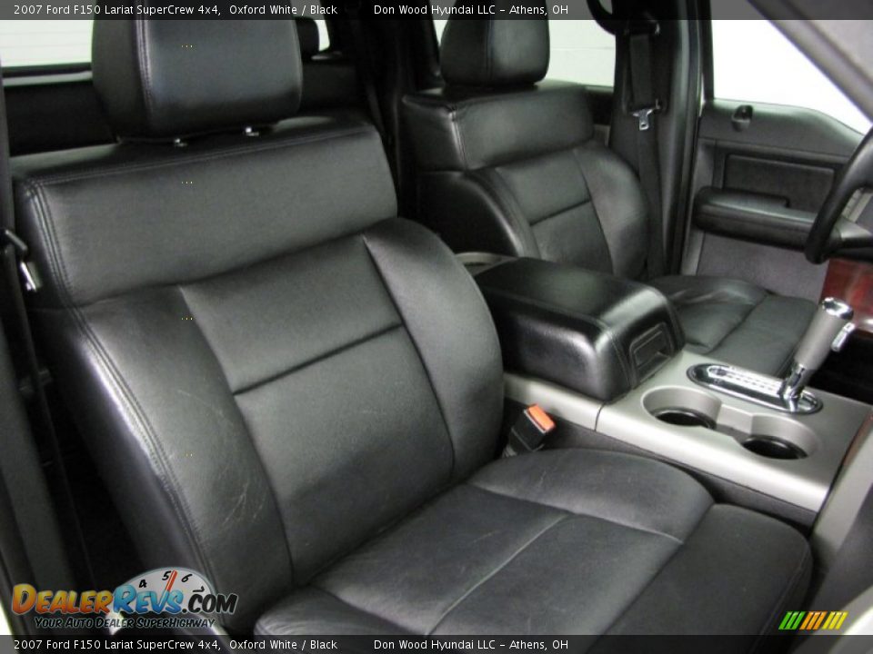 Front Seat of 2007 Ford F150 Lariat SuperCrew 4x4 Photo #10