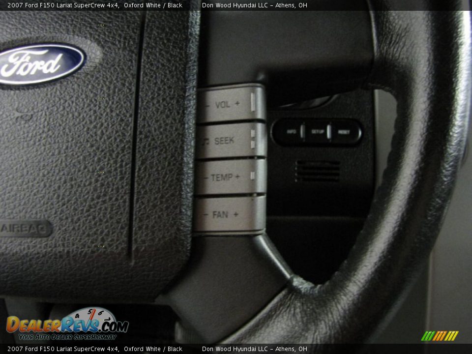 Controls of 2007 Ford F150 Lariat SuperCrew 4x4 Photo #18