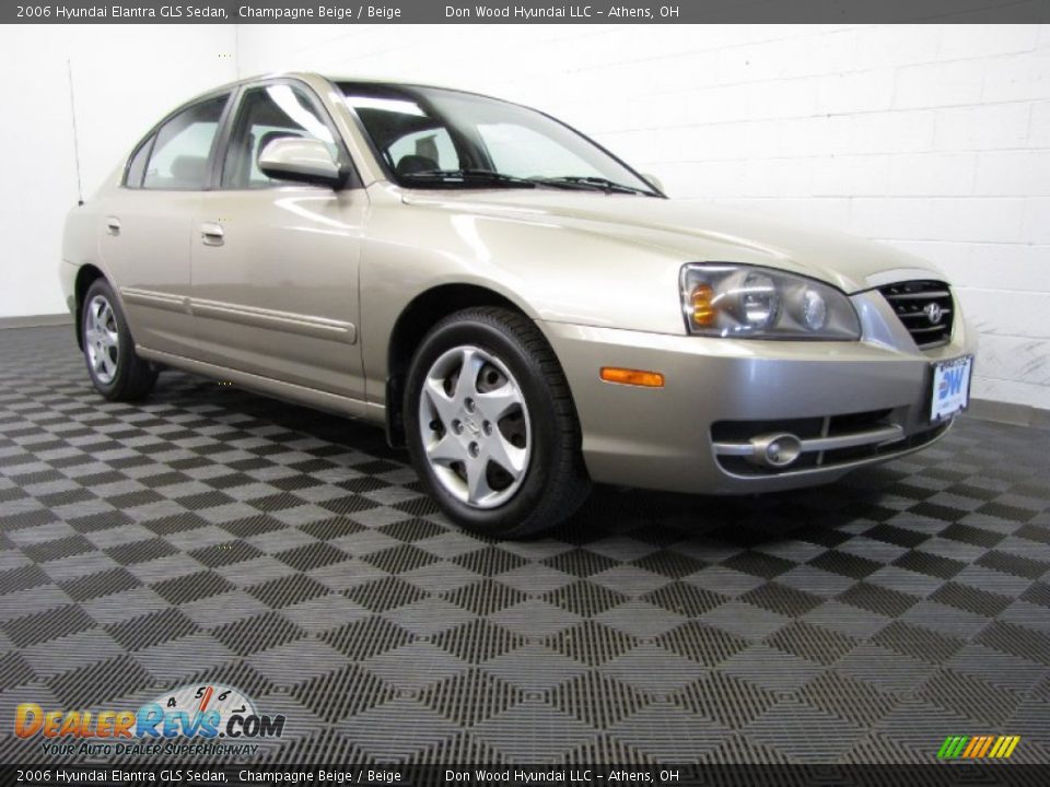 2006 Hyundai Elantra GLS Sedan Champagne Beige / Beige Photo #1