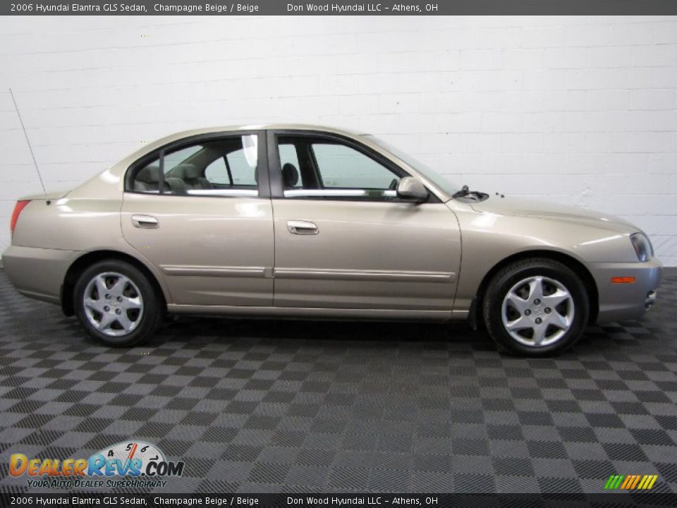 2006 Hyundai Elantra GLS Sedan Champagne Beige / Beige Photo #3