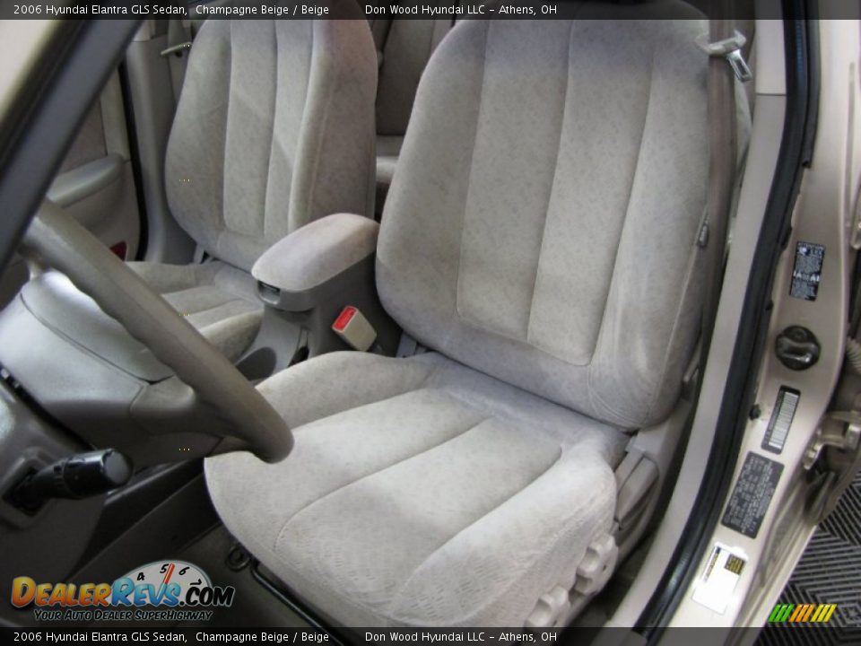 2006 Hyundai Elantra GLS Sedan Champagne Beige / Beige Photo #6