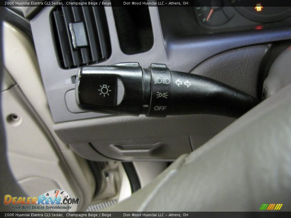 2006 Hyundai Elantra GLS Sedan Champagne Beige / Beige Photo #16