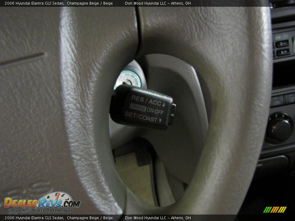 2006 Hyundai Elantra GLS Sedan Champagne Beige / Beige Photo #18