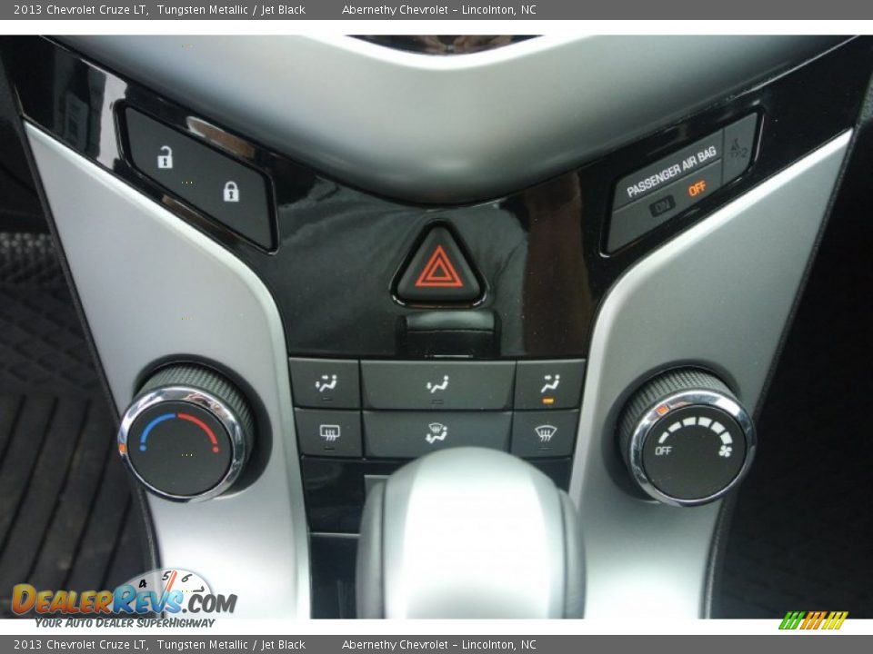 2013 Chevrolet Cruze LT Tungsten Metallic / Jet Black Photo #11