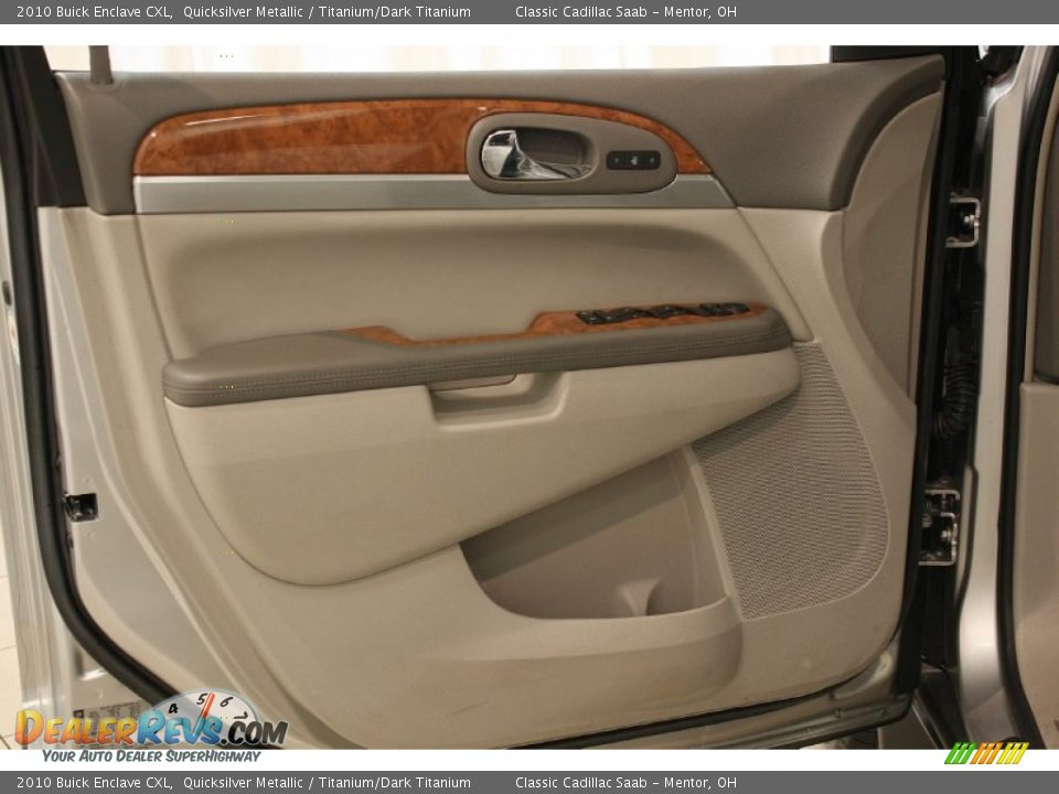 2010 Buick Enclave CXL Quicksilver Metallic / Titanium/Dark Titanium Photo #4