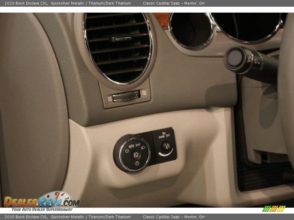 2010 Buick Enclave CXL Quicksilver Metallic / Titanium/Dark Titanium Photo #8