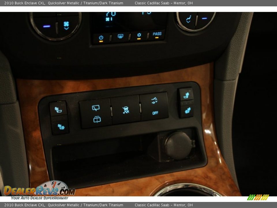 2010 Buick Enclave CXL Quicksilver Metallic / Titanium/Dark Titanium Photo #19
