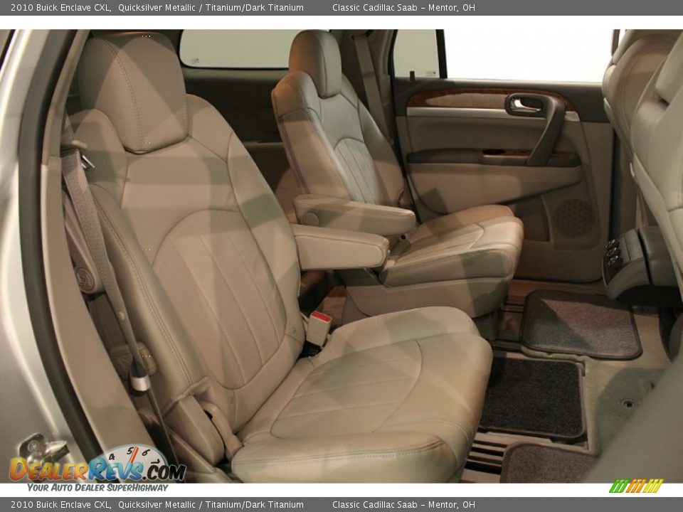 2010 Buick Enclave CXL Quicksilver Metallic / Titanium/Dark Titanium Photo #24