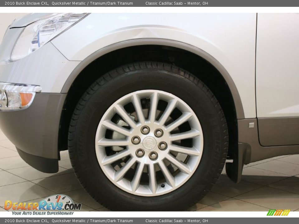 2010 Buick Enclave CXL Quicksilver Metallic / Titanium/Dark Titanium Photo #32
