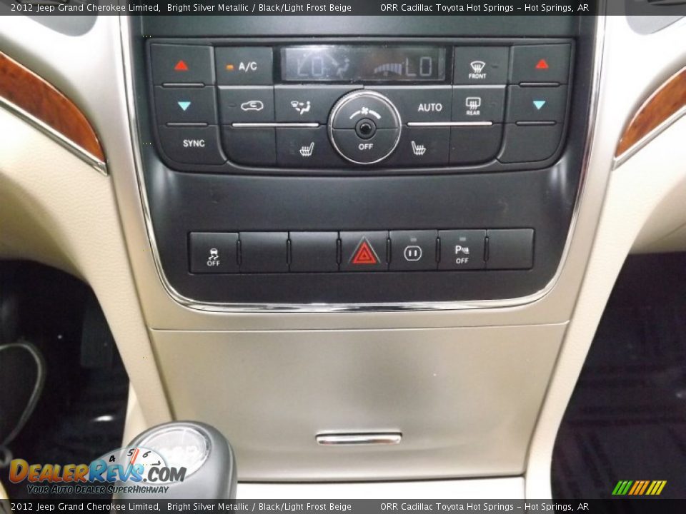 2012 Jeep Grand Cherokee Limited Bright Silver Metallic / Black/Light Frost Beige Photo #26