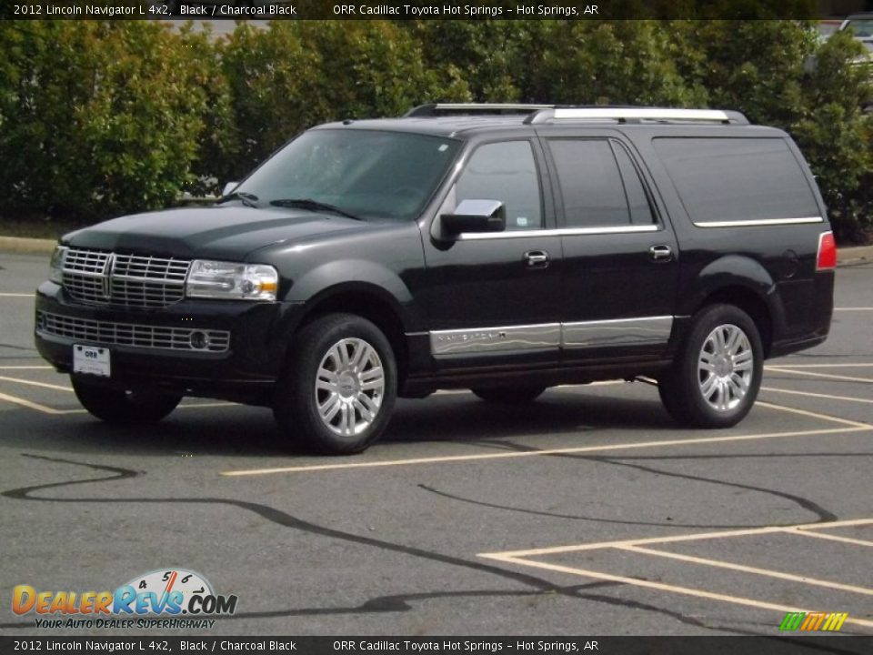 Front 3/4 View of 2012 Lincoln Navigator L 4x2 Photo #1
