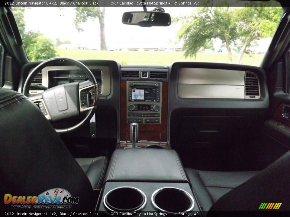 2012 Lincoln Navigator L 4x2 Black / Charcoal Black Photo #17